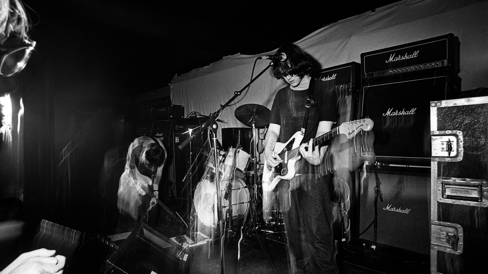 5 álbuns clássicos que definiram o shoegaze nos anos 90