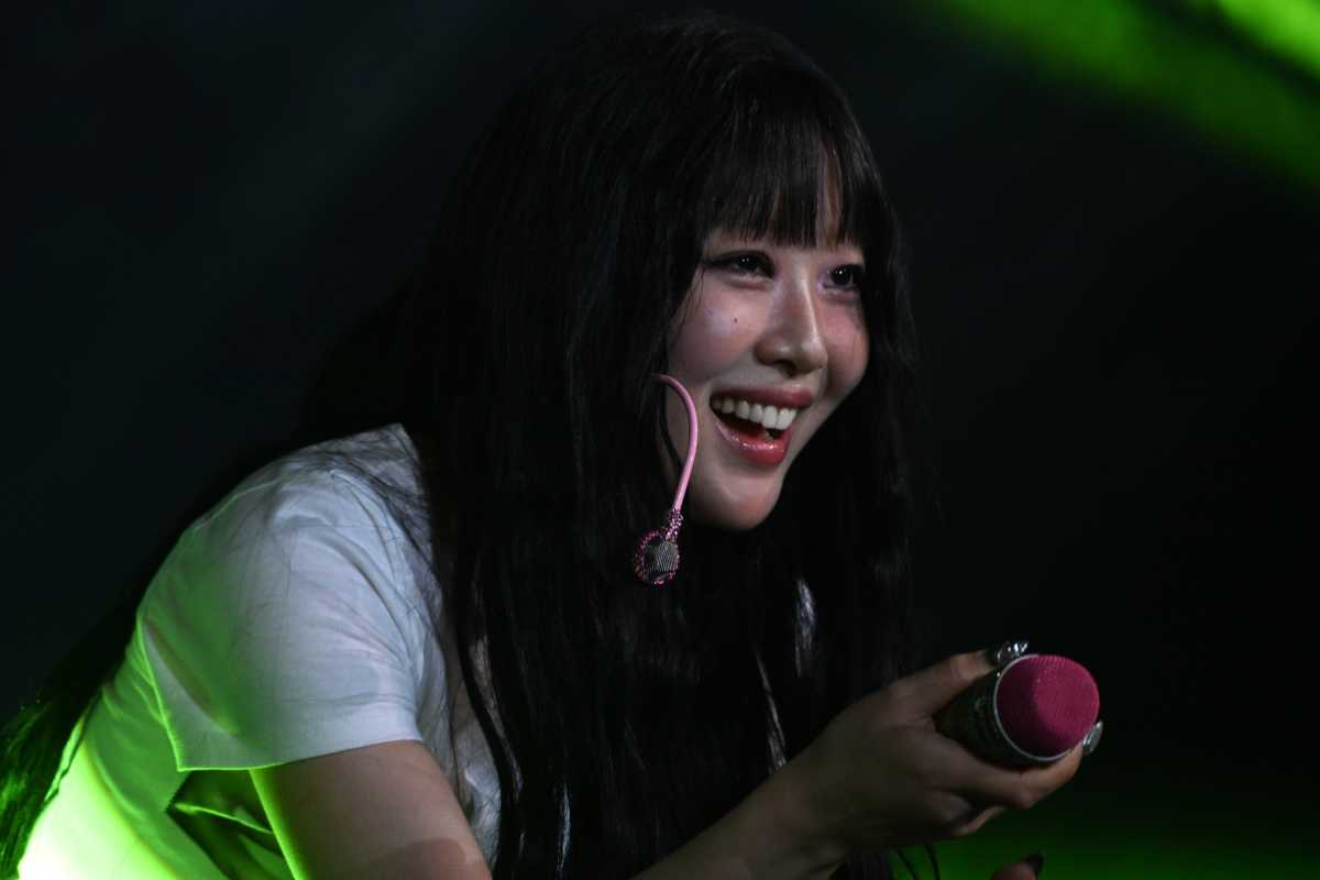 A cantora de K-Pop fala sobre cura e crescimento através da música Nail