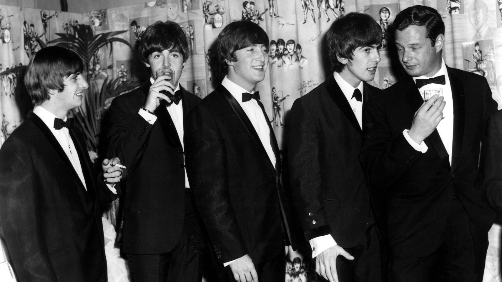 A trágica vida do empresário dos Beatles, Brian Epstein, é explorada em um novo livro