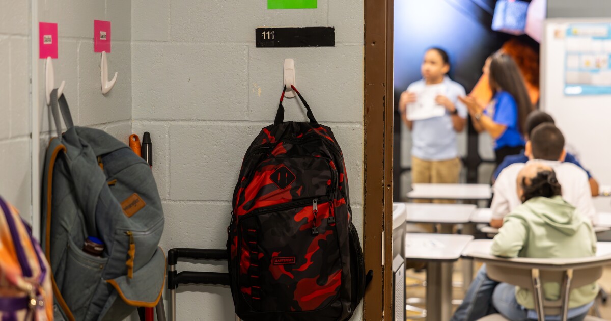 AISD melhora pontuações STAAR enquanto falantes de espanhol ficam para trás
