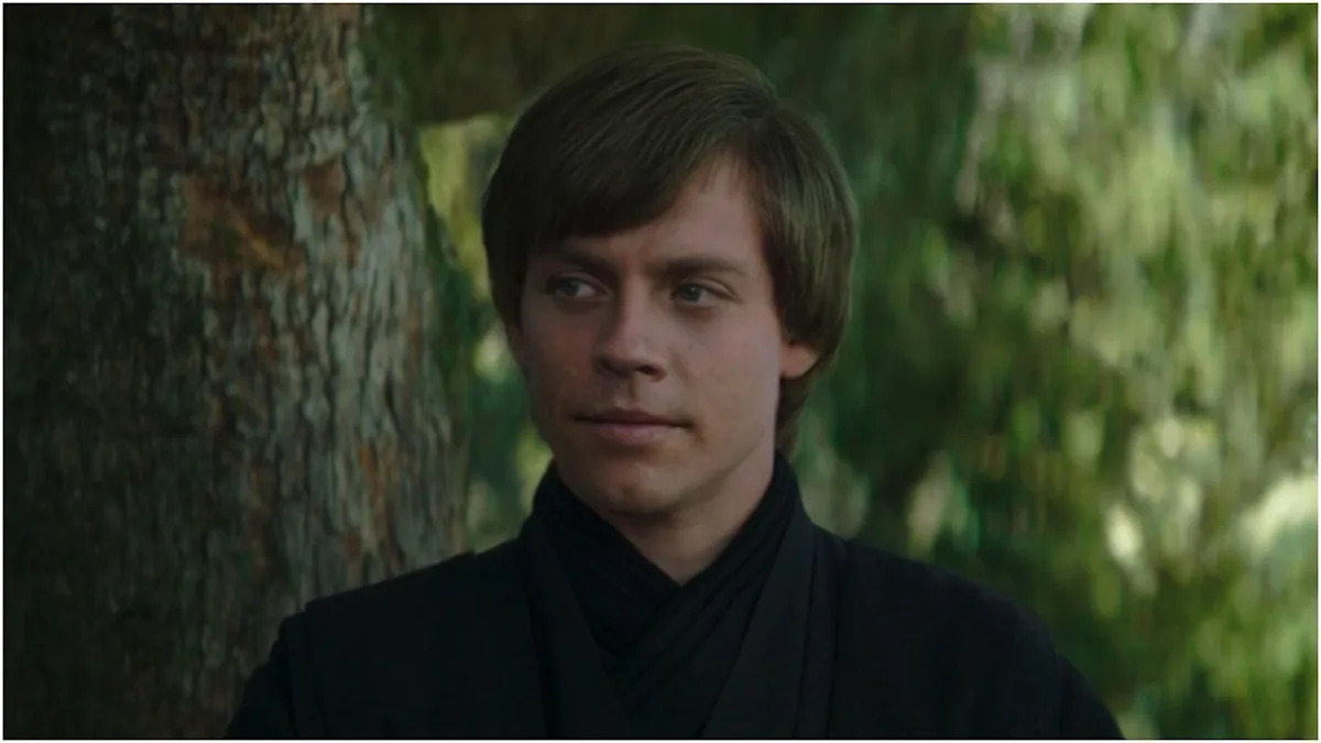 Adicionada referência de Luke Skywalker, incluindo Baby Yoda em The Mandalorian e Grogu naquela época, Jon Favre...