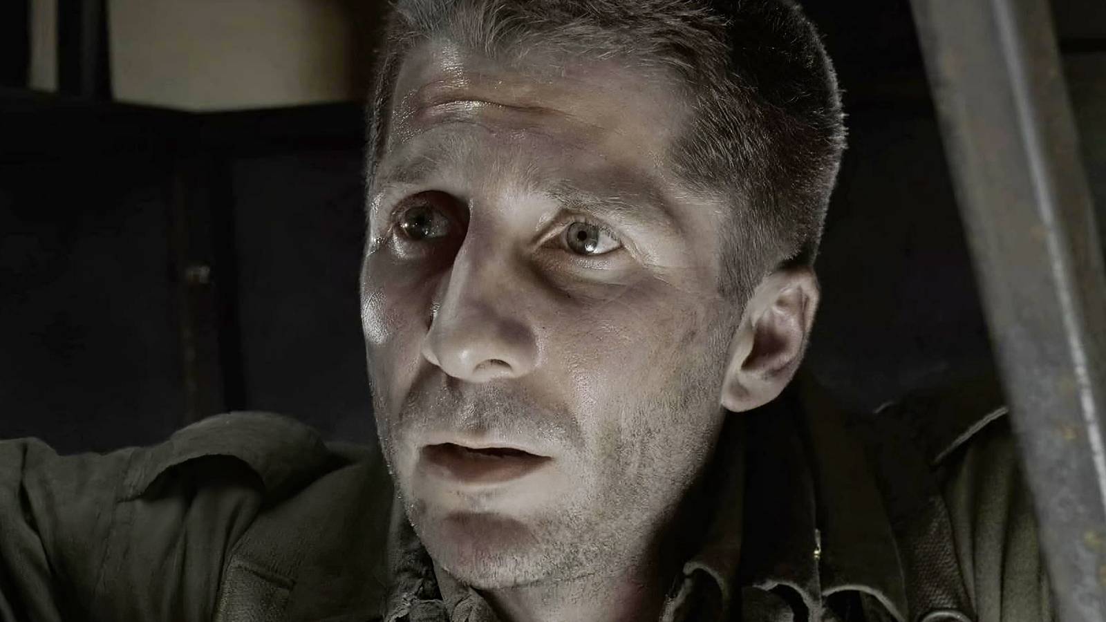 Após 28 anos, a obra-prima quase perfeita da Segunda Guerra Mundial de Steven Spielberg está agora disponível para transmissão gratuita