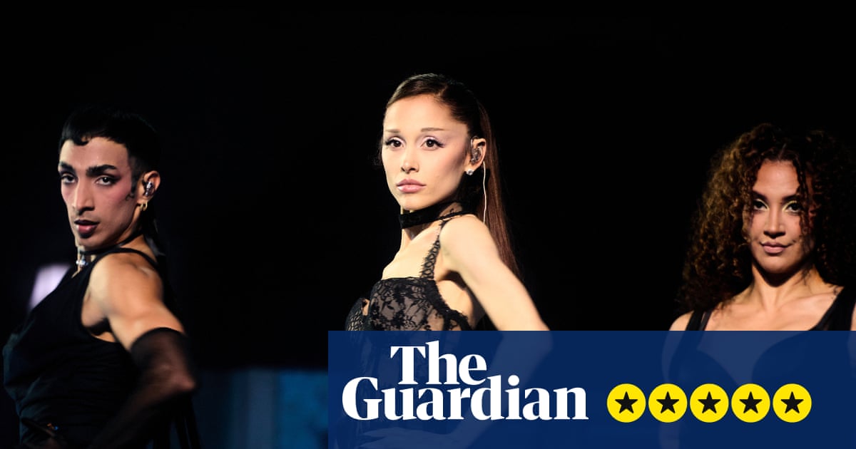 Ariana Grande Review - Sucessos brilhantes e vocais poderosos em um retorno impressionante aos palcos | Ariana Grande