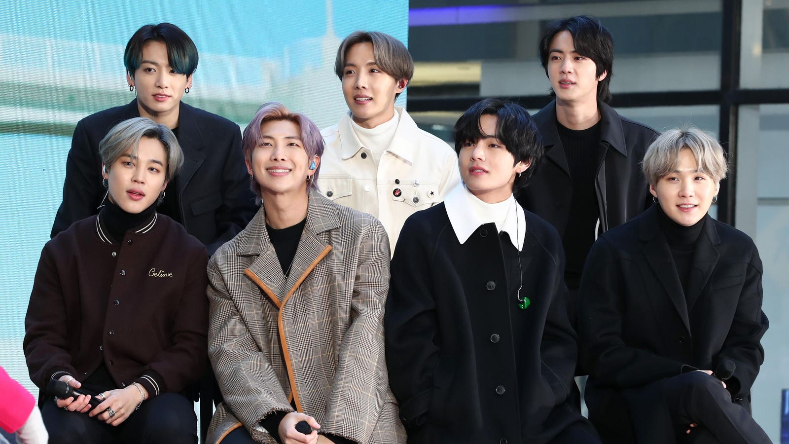BTS empata seu próprio recorde ao banir uma estrela da música do primeiro lugar