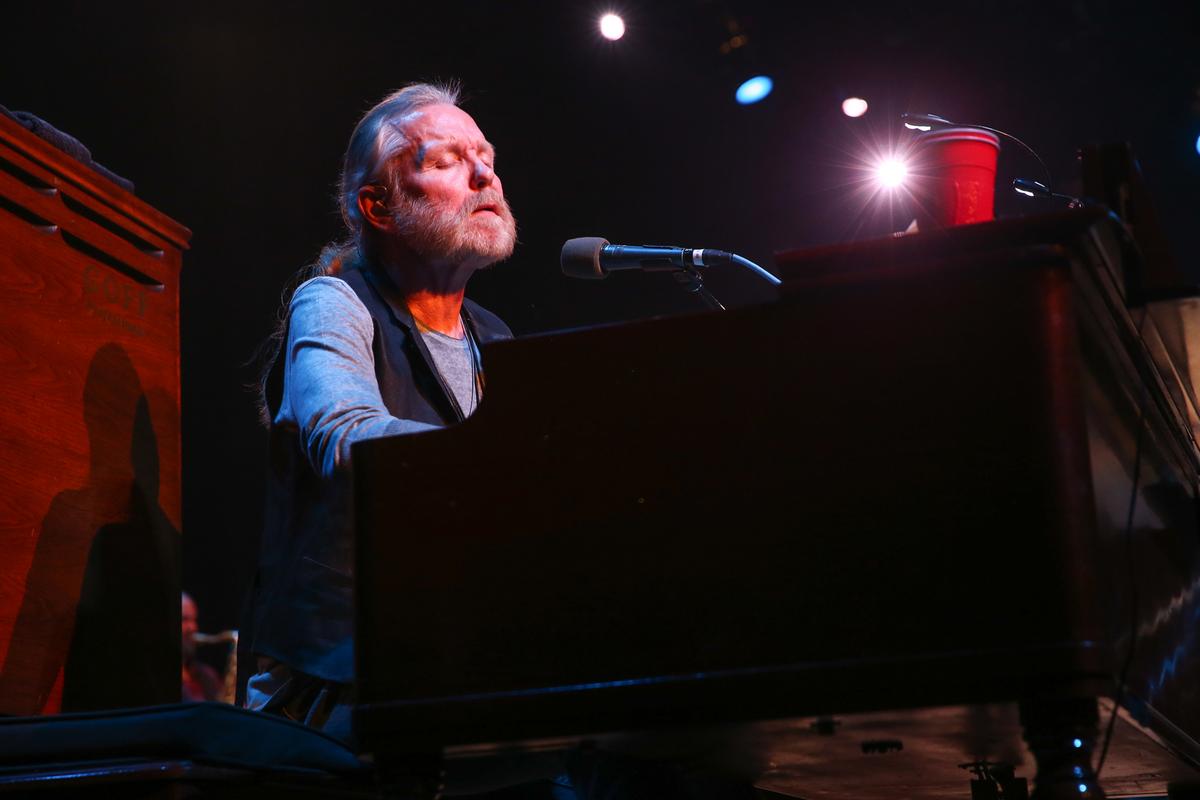 Como Gregg Allman finalmente enfrentou seus demônios