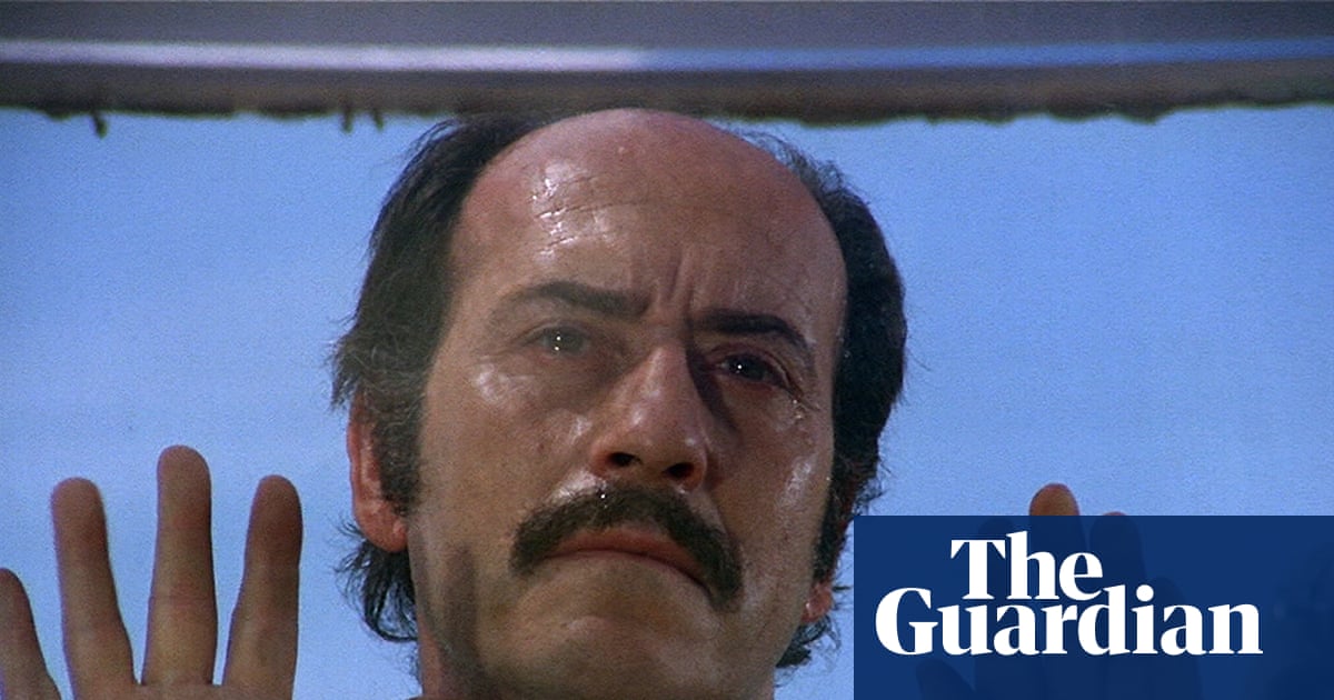 Crítica La Cabina/El Televisor – Terror e ansiedade no ar e ao longo da linha na Espanha de Franco | filme