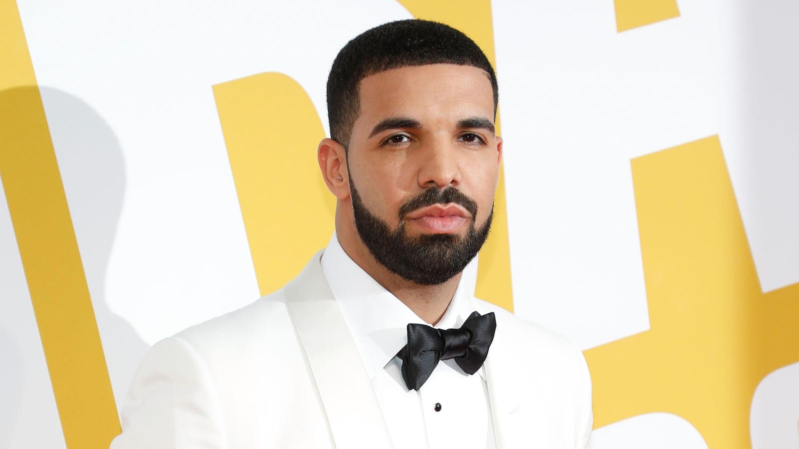 Drake supera BTS e Noah Kahan para estabelecer o recorde em 2026