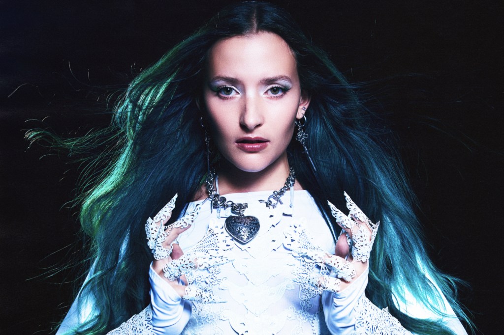 Entrevista Au/Ra: Novo álbum “Heartcore”, turnês e fandom de anime