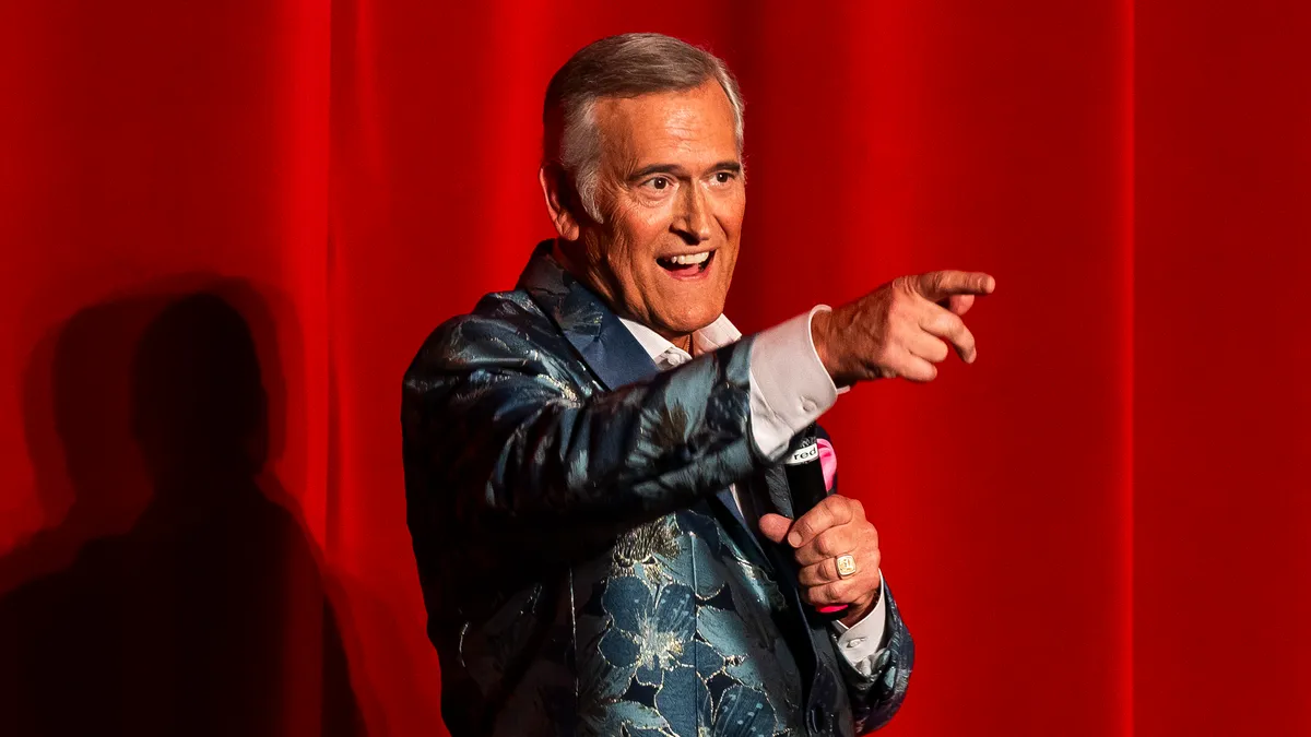 Exibição de "Ernie & Emma" de Bruce Campbell no Redford Theatre