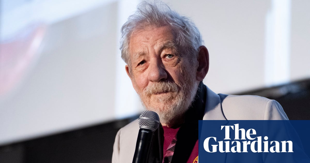 Ian McKellen diz que imaginou destruir Mar-a-Lago no novo filme dos Vingadores | filme