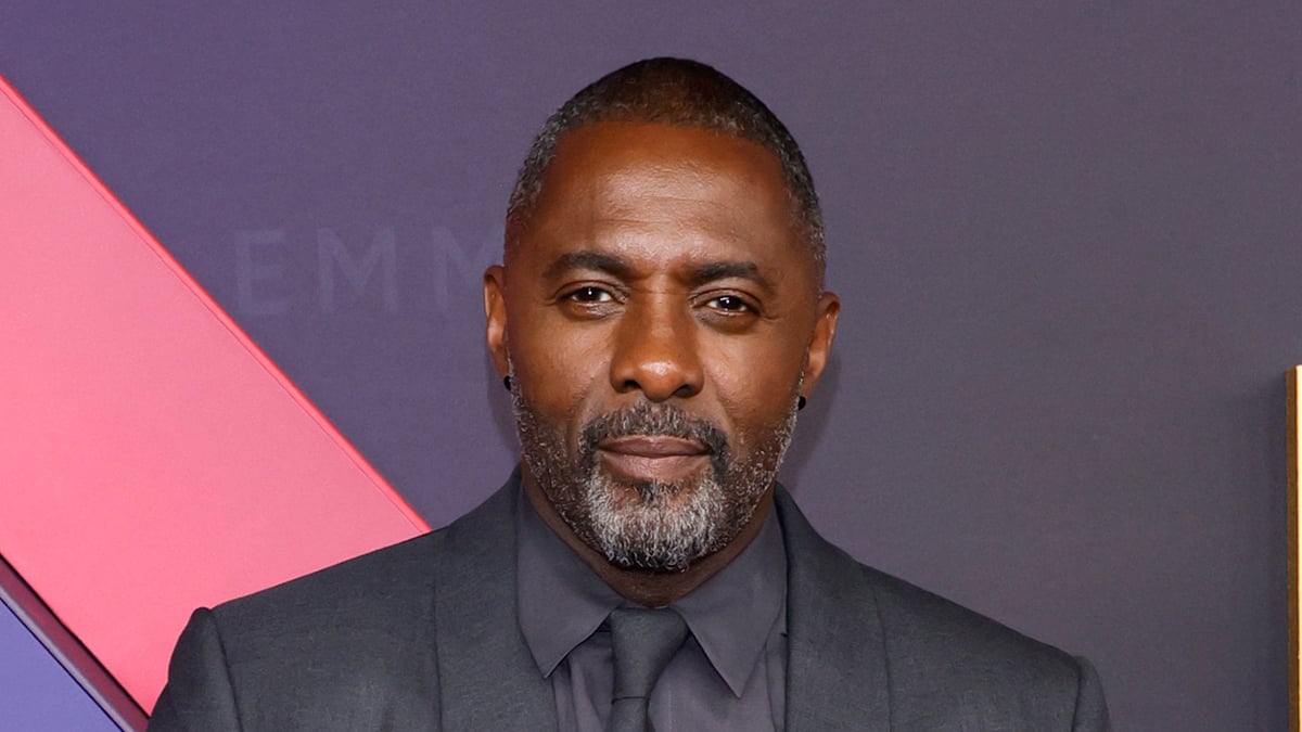 Idris Elba aborda rumores de James Bond e diz 'Não vamos tentar fazer com que ele acorde' - Just Jared - Notícias e rumores de celebridades