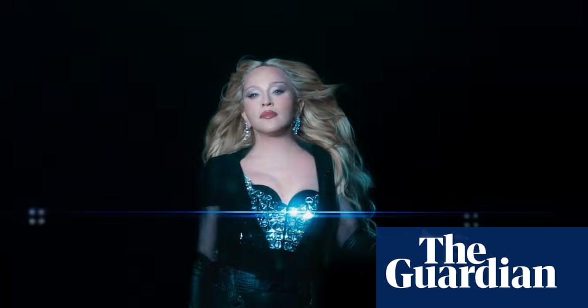 Lasers vaginais, bananas e Cumberbatch embaraçoso: 10 momentos surpreendentes no novo vídeo de Madonna | Madona