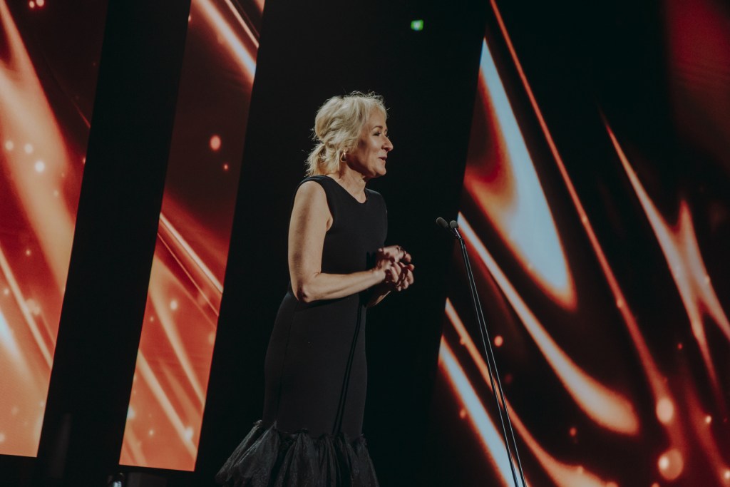Leia o discurso de Annabel Heard no ARIA Hall of Fame de 2026