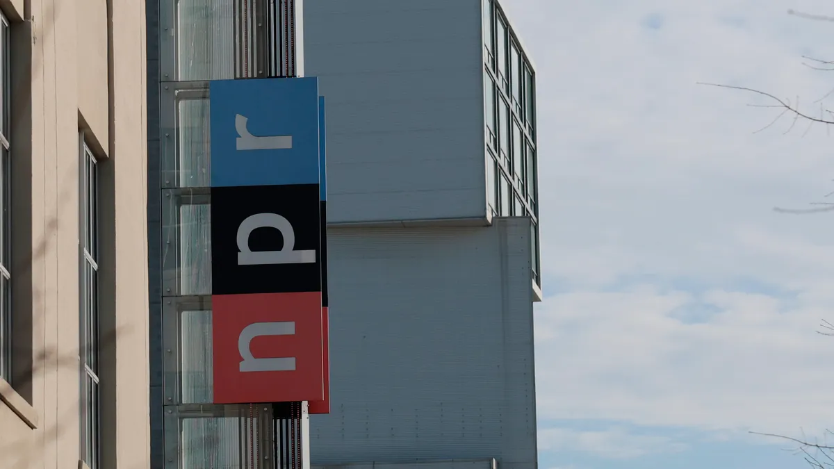 O acordo com a estação de rádio expande o sinal da NPR para os condados do oeste e do norte