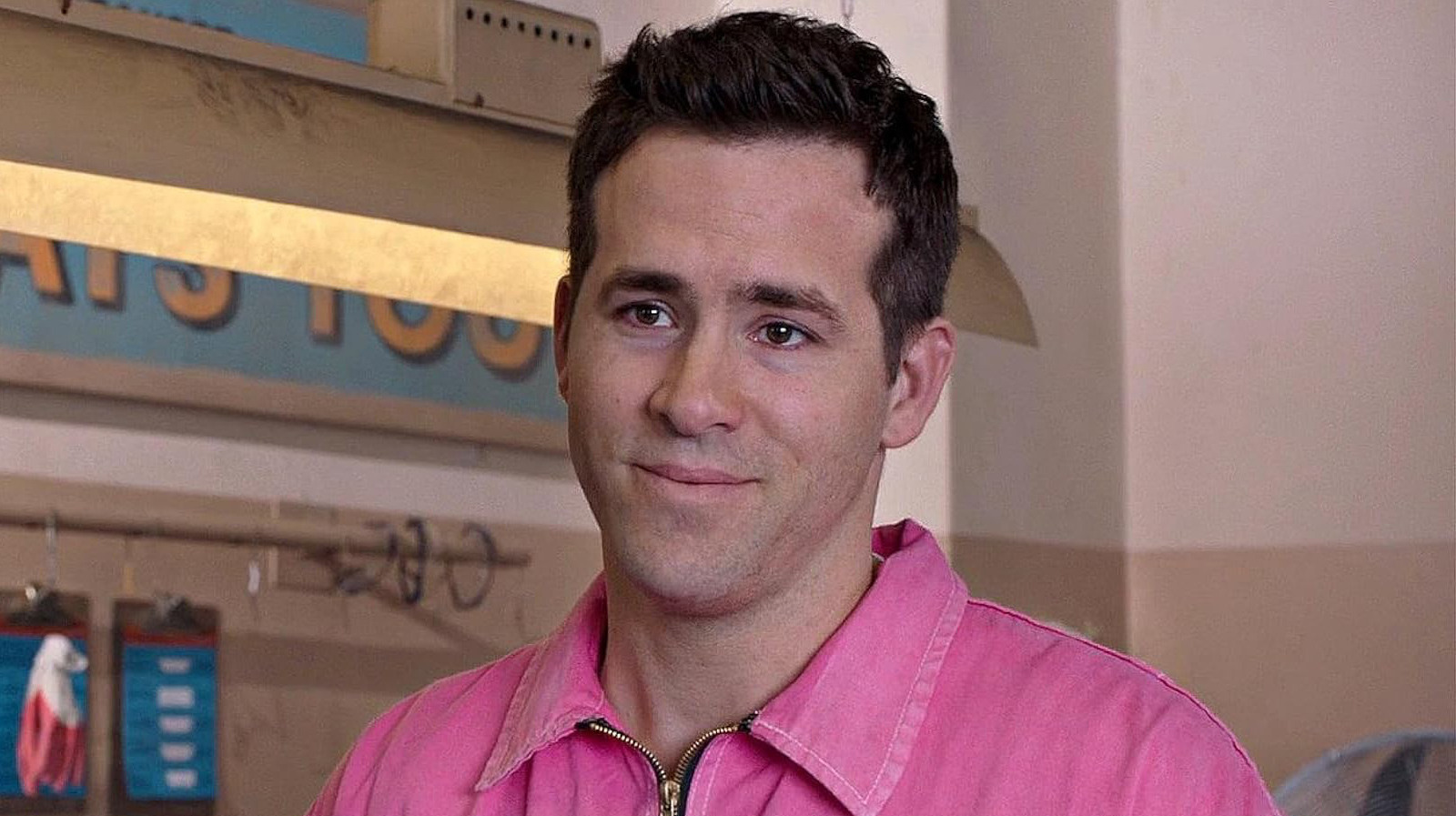 O brilhante escritor por trás de Persépolis trouxe a melhor atuação de Ryan Reynolds