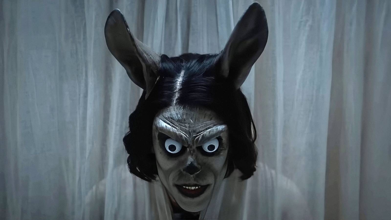 O novo filme de terror da estrela de “Severance” está oficialmente assumindo o controle da Apple TV