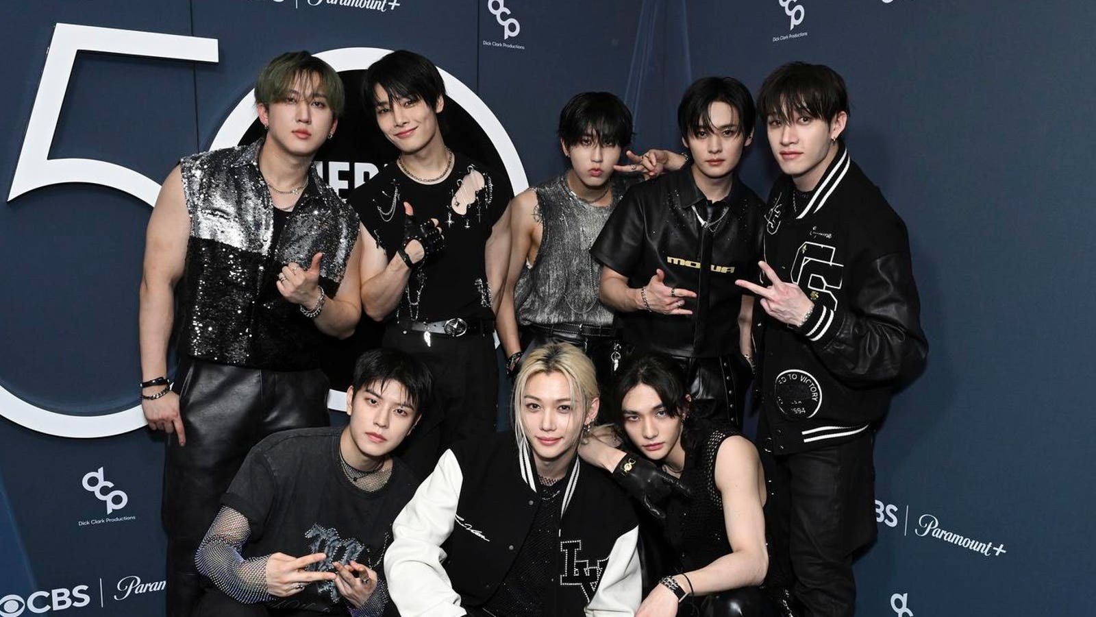 Stray Kids anuncia nova música, retorno e turnê mundial