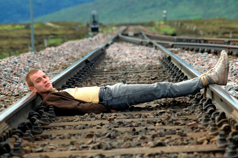 'Trainspotting' completa 30 anos: Ewan McGregor e Danny Boyle falam sobre seu impacto