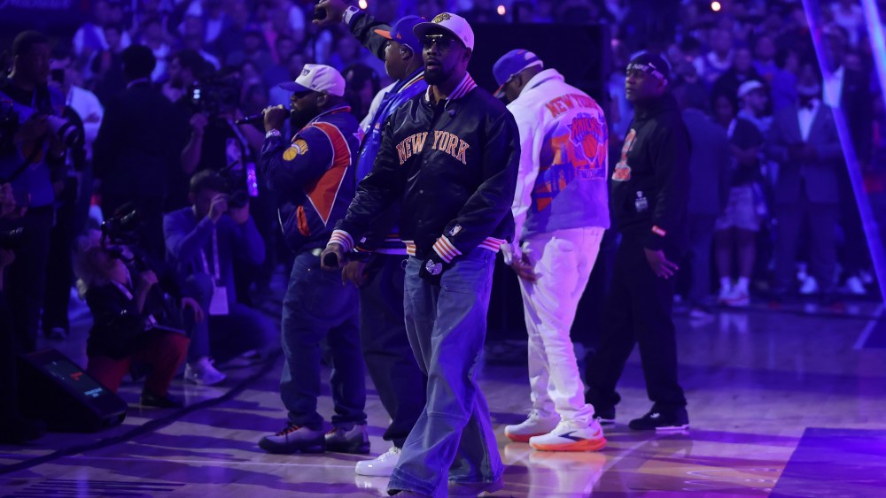 Wu-Tang Clan e Fat Joe NYC Rappers comemoram a conquista do campeonato dos Knicks